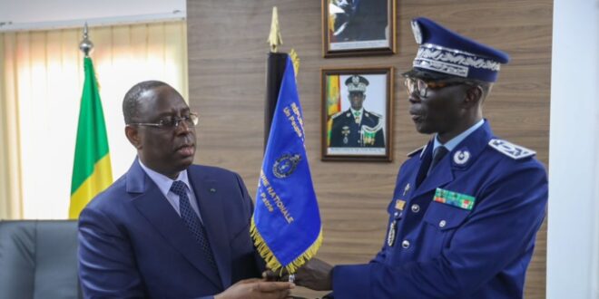 Gendarmerie nationale: Macky Sall exprime sa gratitude au Général Moussa Fall