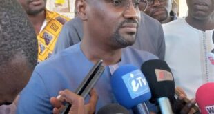 Dahra Djoloff : Le ministre Samba Ndiobene Ka au chevet des étudiants  ,la bagatelle de 400 mille francs CFA déboursée pour le paiement de facture d'eau à Dakar.