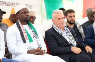 ousmane sonko a la manifestation Palestine