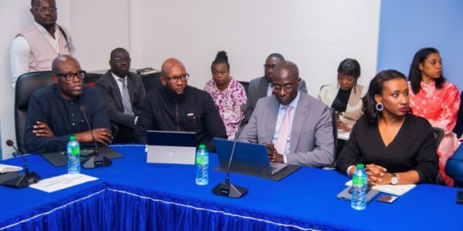 SECTEUR PÉTROLIER: EN VISITE DE TRAVAIL AU SÉNÉGAL, BRUNO JEAN RICHARD ITOUA ( MINISTRE CONGOLAIS DES HYDROCARBURES)  RENFORCE LA COOPÉRATION AVEC LES ACTEURS