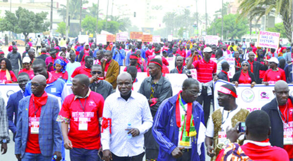 GREVE DES SYNDICATS